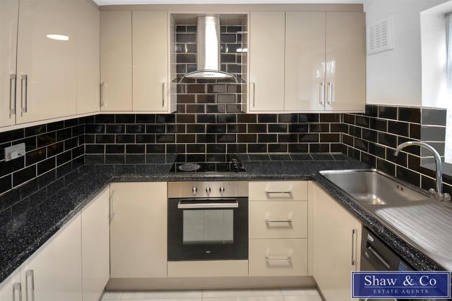 58, Old Park Mews, Hounslow photo 2