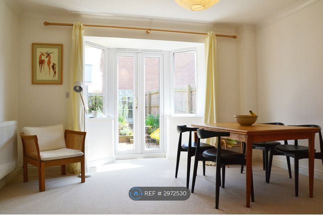 Bullen Close, Longstanton, Cambridge photo 3