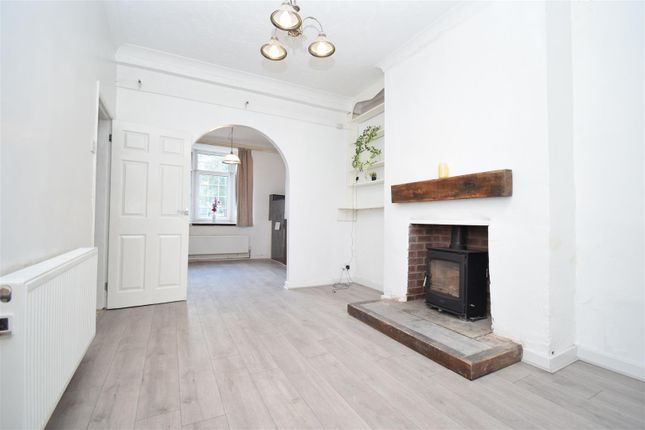 88, Wakefield Road, Pontefract photo 2
