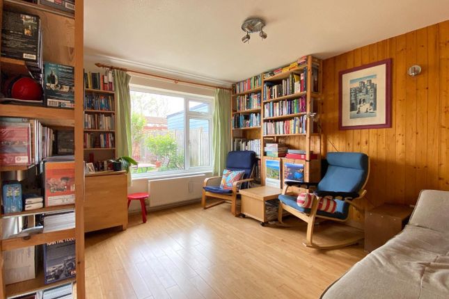 75, Hereward Close, Impington, Cambridge photo 4