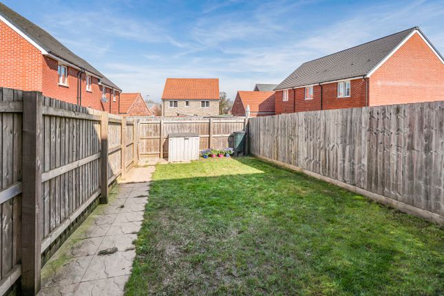 28, Radfords Turf, Exeter photo 2