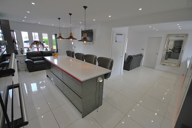 25, Newtree Drive, Doncaster photo 5