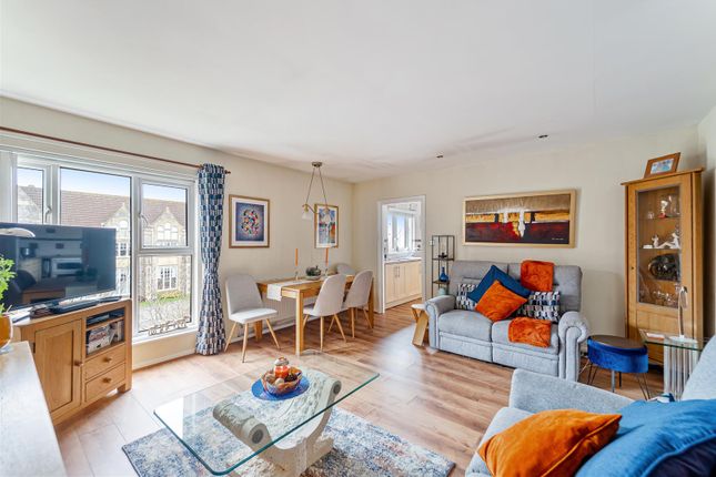 Flat 11, Heathgates, Uphill Road North, Weston-Super-Mare photo 4