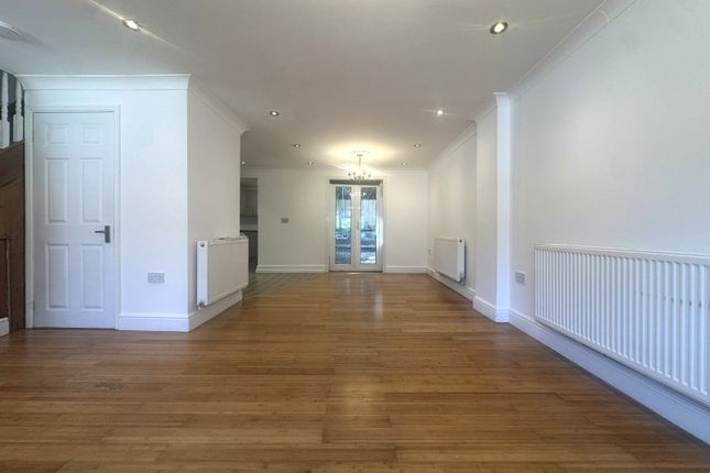 16, Tedder Road, Southampton photo 2