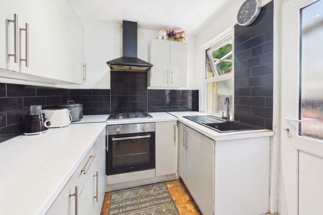 18, Charles Street, Rochester photo 2