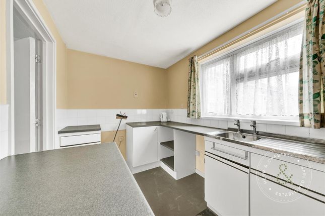 Flat 7, Carmarthen Court, Carmarthen Street, Cardiff photo 2