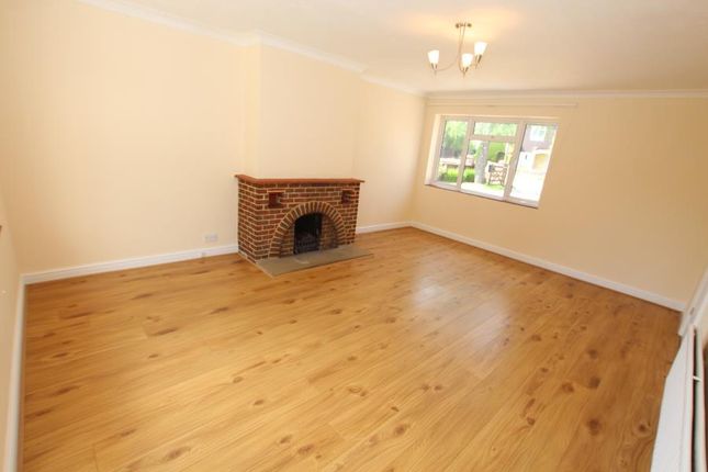 3, Cuckoo Lane, Woking photo 2