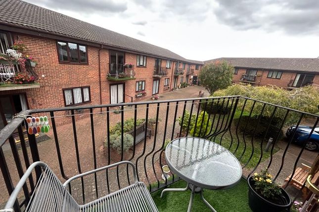 29 Chancery Court, Downs Avenue, Dartford photo 2