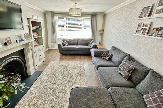 42, Longleat Crescent, Nottingham photo 2