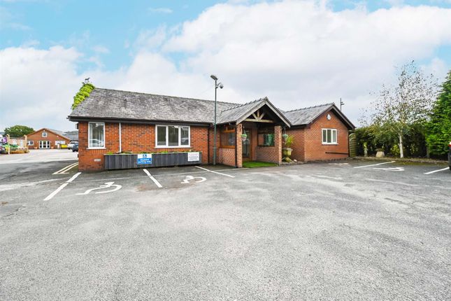 Commercial property to let in Moss Road, Astbury, Congleton
