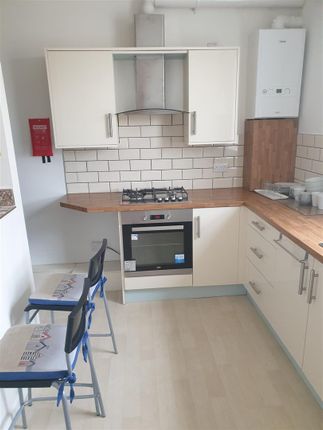 Thumbnail Flat to rent in Spring Street, Huddersfield