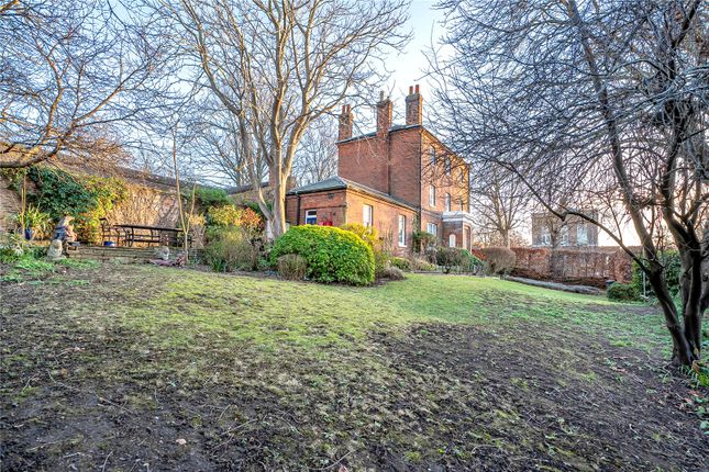 Admirals Cottage,, Church Lane, Chatham photo 3