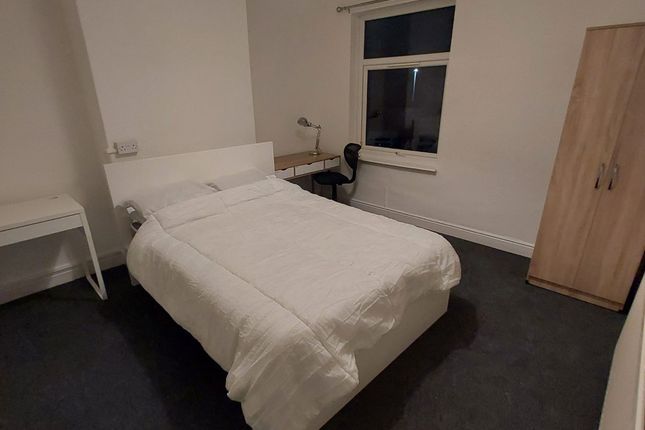72 Fletcher Road, Stoke-On-Trent photo 3