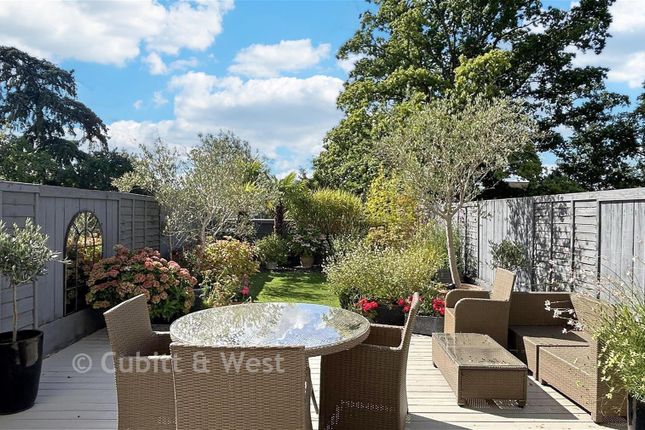 3-bed flat on Stocklund Square, High Street, Cranleigh, £240,000