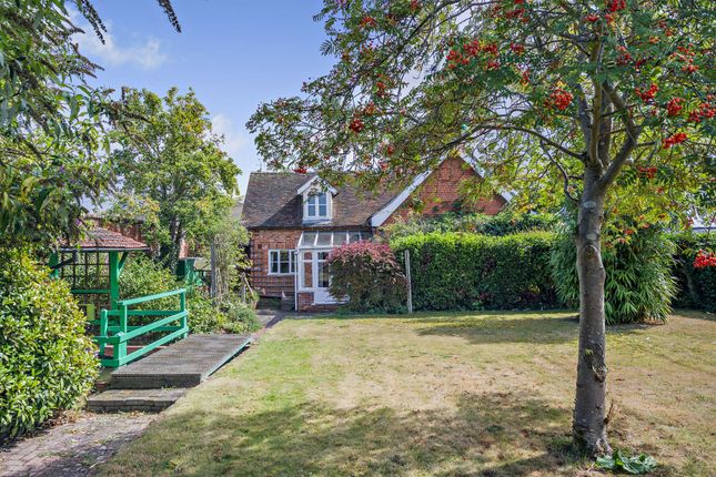 Garden Cottage, The Street, Ipswich photo 3