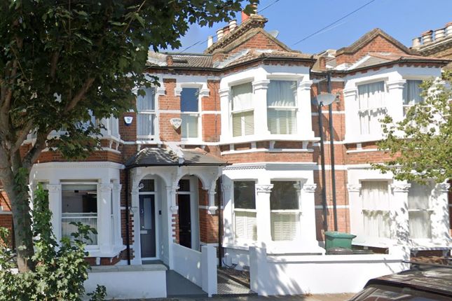Thumbnail Flat to rent in Marney Road, London