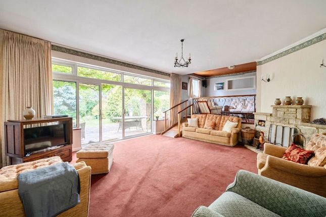 Little Orchard Farm Lane, Ashtead photo 4