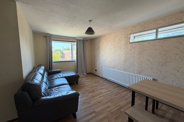 21, Tyber Drive, Birmingham photo 4