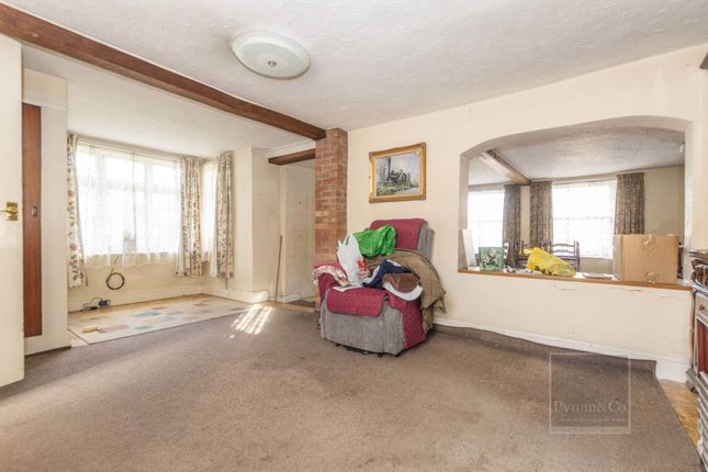 L C Greene & Son, Blyburgate, Beccles photo 3