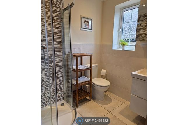 Anmer Close, Tadworth photo 2