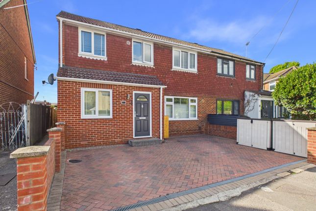 Hithermoor Road, Surrey photo 2