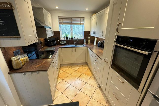 Detached house for sale in Mansfield Close, Swadlincote