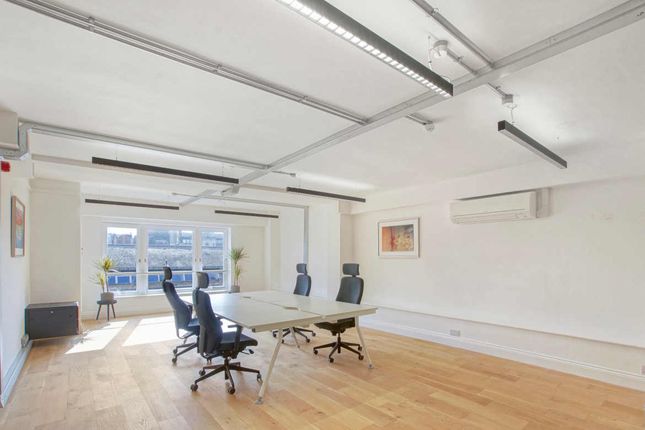 Office to let in 12 Greenhill Rents, Farringdon, London