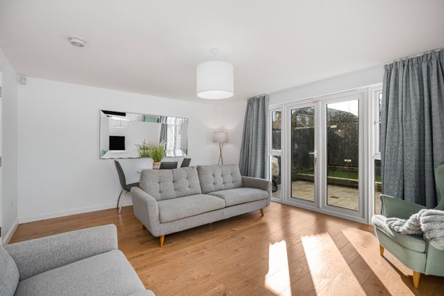 48 Todshaugh Gardens, Kirkliston, City of Edinburgh photo 3