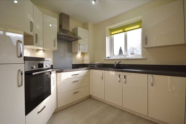 32, Balshaw Court, Leyland photo 4