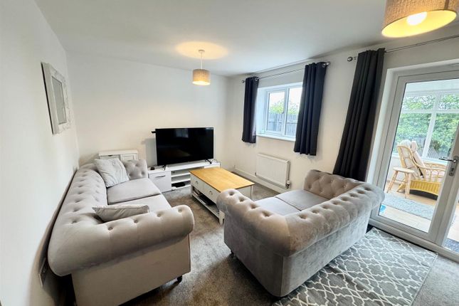 7, Wagoners Way, Scarborough photo 2