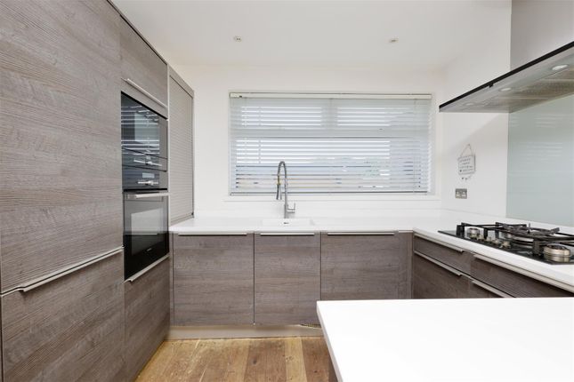 63, Hunters Court, Newcastle Upon Tyne photo 5