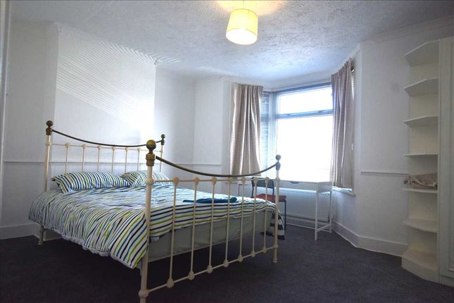 Thumbnail Room to rent in East Hill, Room 3, Dartford