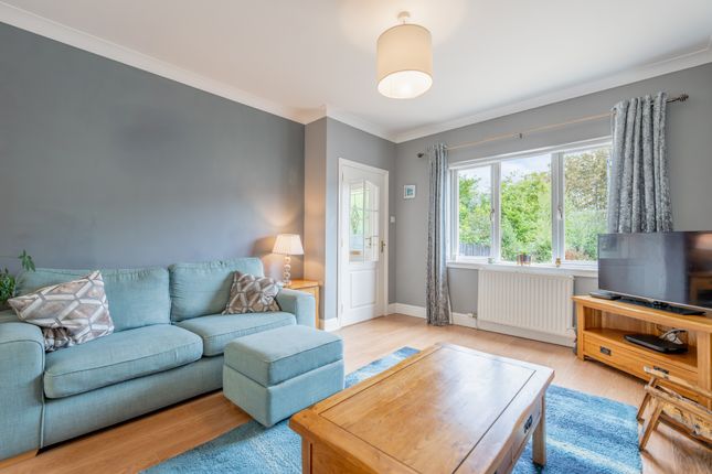 2 Cromarty Avenue, Glasgow photo 4