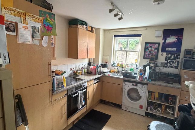 Flat 2, Wedgwood Court,, Lower Lux Street, Cornwall photo 2