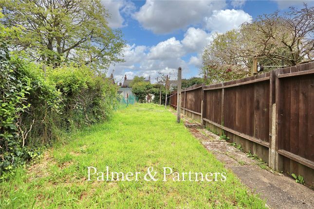 17, Pearce Road, Suffolk photo 3