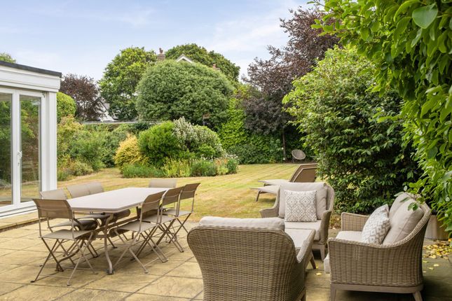 Englefield Royce Way, Chichester photo 3