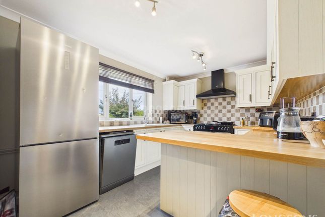 44, Houghton Lane, Swaffham photo 3