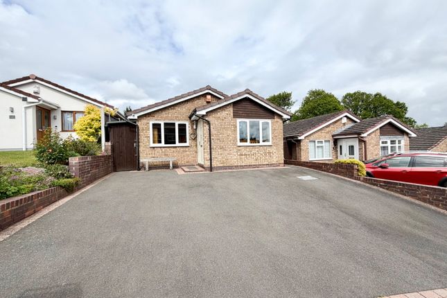 4-bed house on 27, Nuthatch Drive, Brierley Hill, £375,000