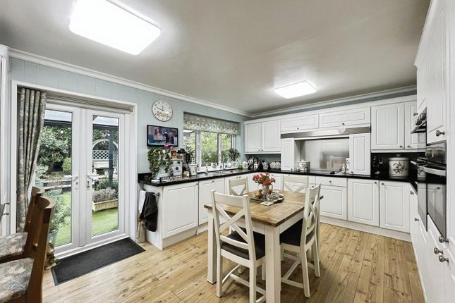 7, Thames Close, Congleton photo 3