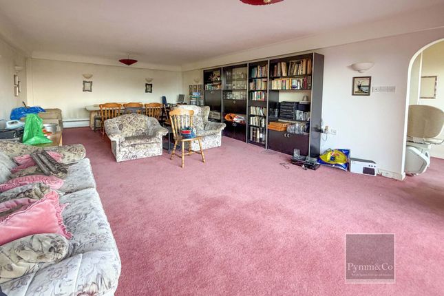 5b, Holt Road, Sheringham photo 3