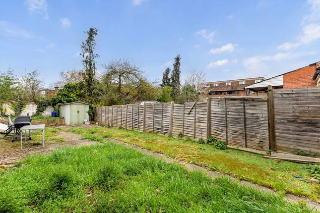 19, Llanover Road, London photo 4
