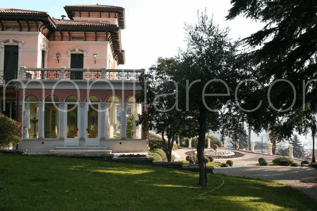 Thumbnail Villa for sale in Cernobbio, Como, Lombardy, Italy