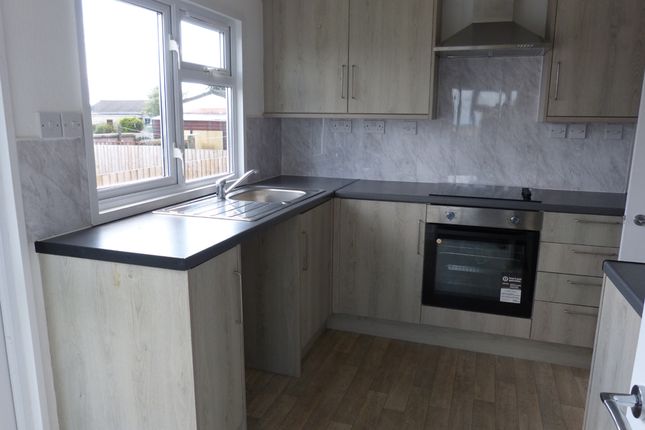 41, Manor Park, Penwithick photo 2