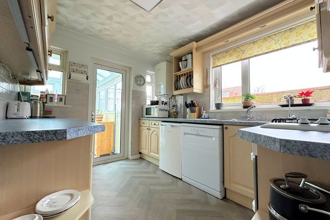 25, Alton Grove, Fareham photo 4