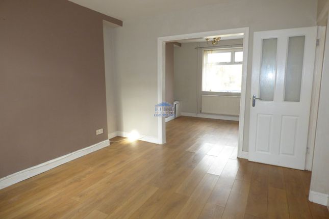 15, Thornton Crescent, Bridgend photo 4