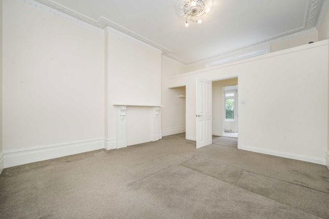 11B, Cumberland Road, London photo 2