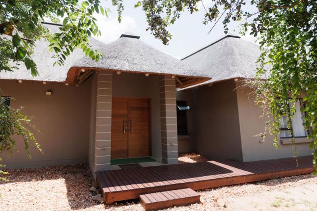 Detached house for sale in 48 Hoedspruit, 48 Giraffe, Moditlo Nature Reserve, Hoedspruit, Limpopo Province, South Africa