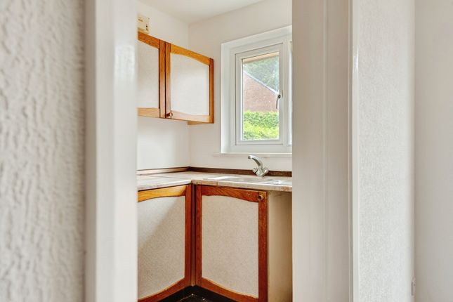 7, Milford Drive, Merseyside photo 4