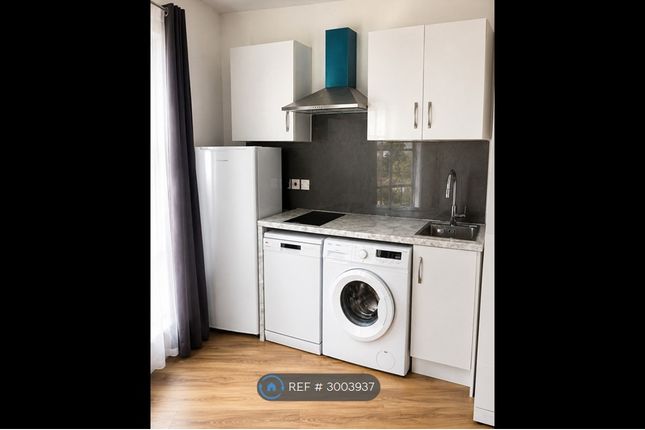 Flat, Southampton Road, London photo 3