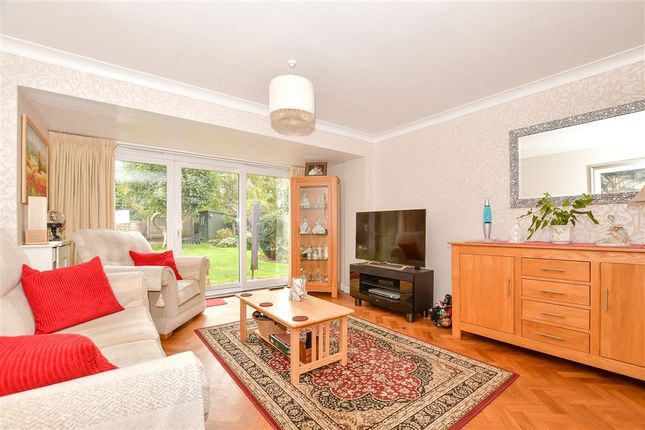 Parrock Avenue, Gravesend photo 3